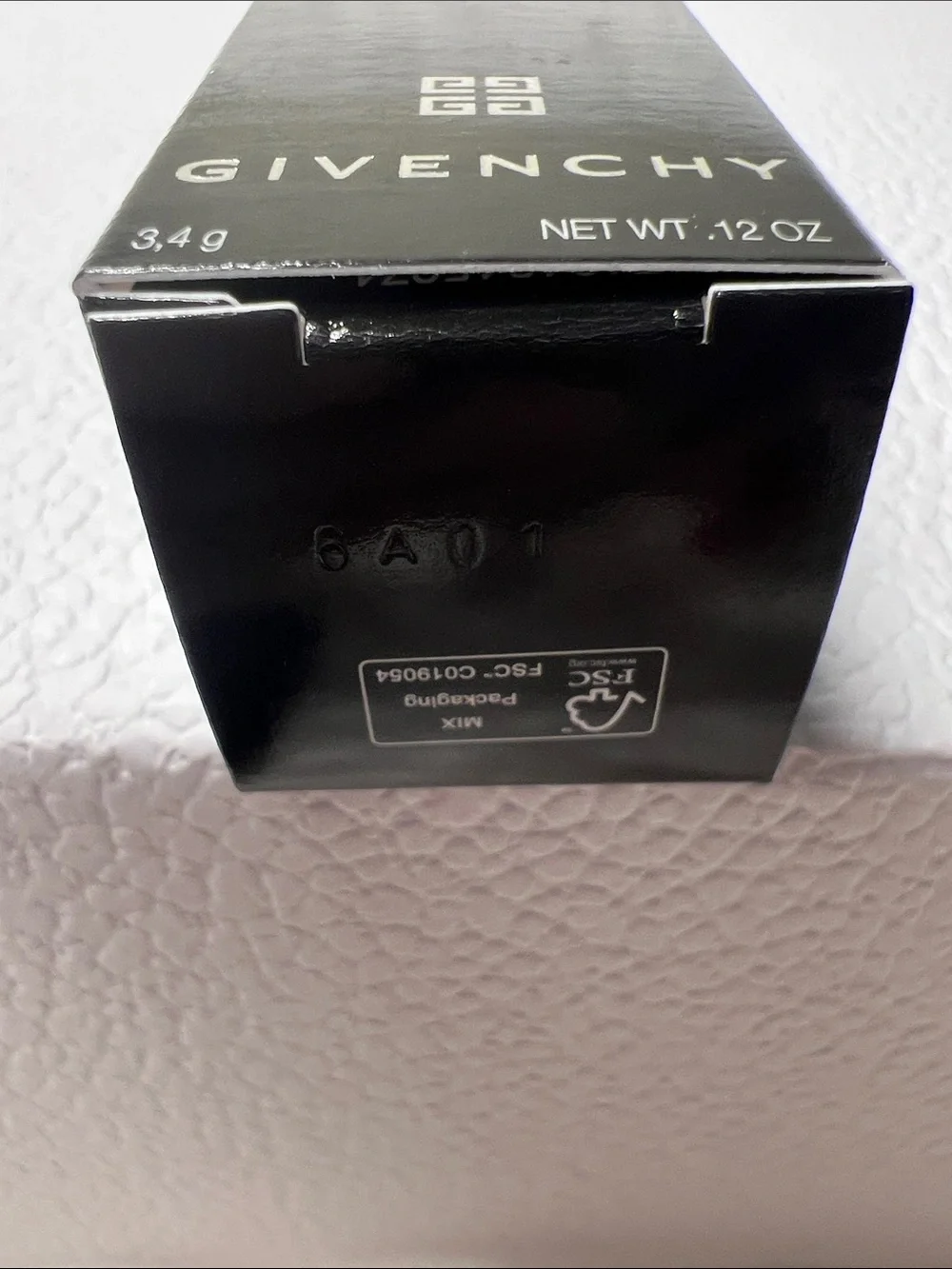 Givenchy Le Rouge Interdit Baume Universal Lip Balm - 10